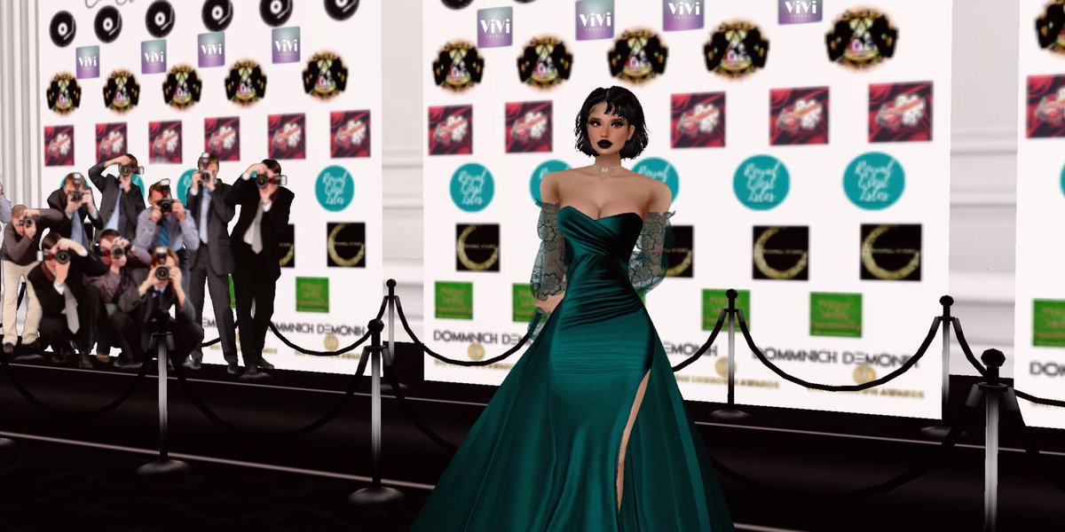 ViVi_OfficiaI's tweet photo. #DEZZY🐼 is looking gorgeous on the #VVAs🏆 red carpet. https://t.co/ZwNS38Jxhn