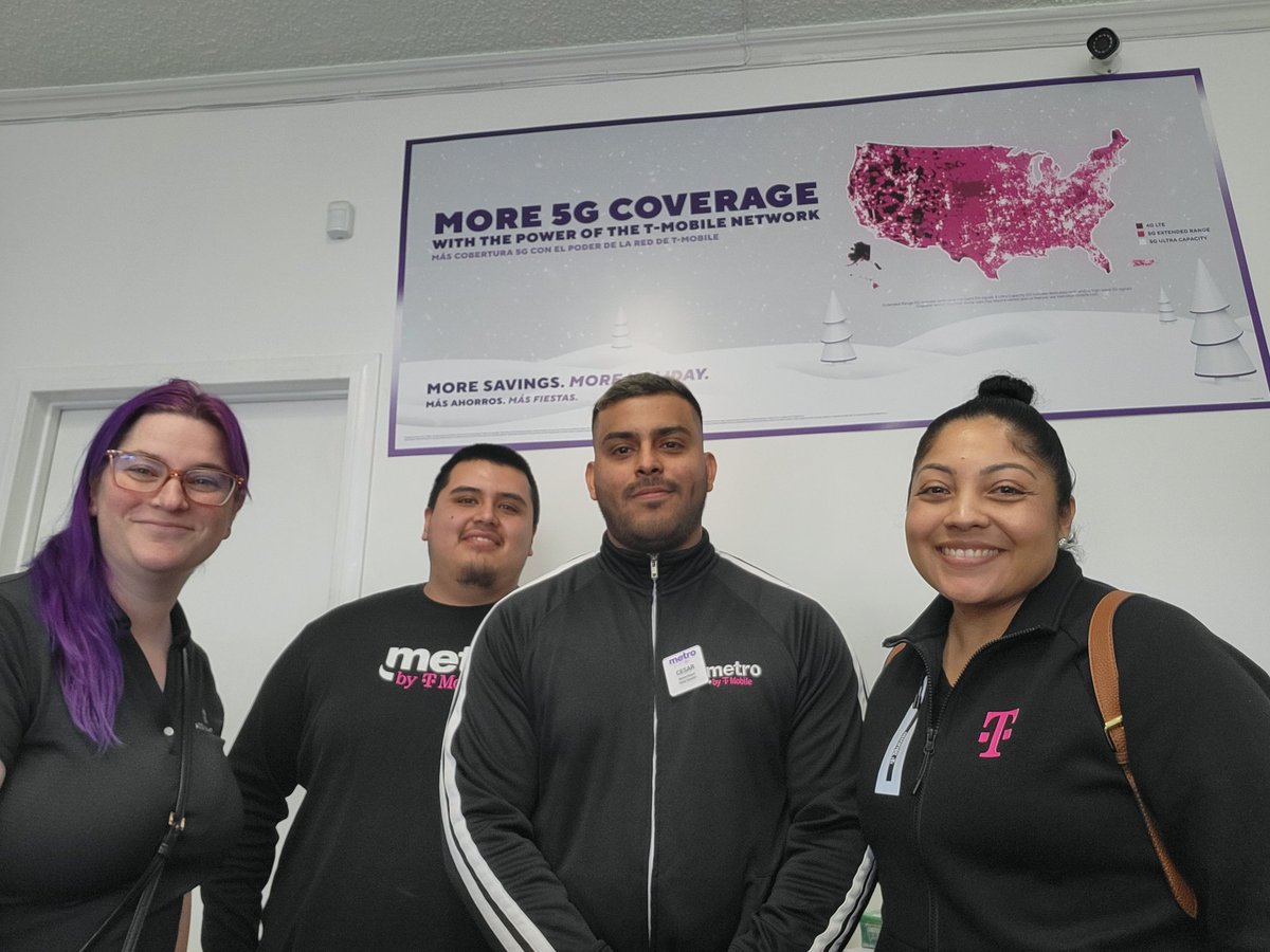 Laura Gold tweet media