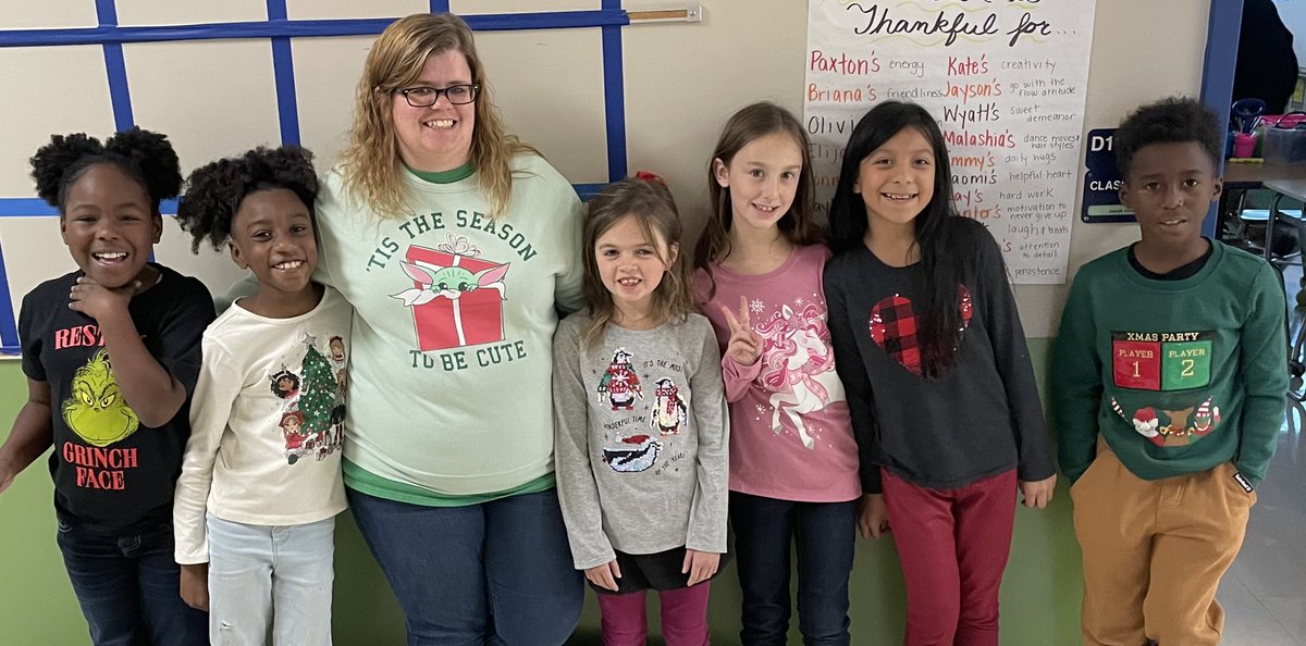 Wear your favorite holiday shirt 🎄❤️