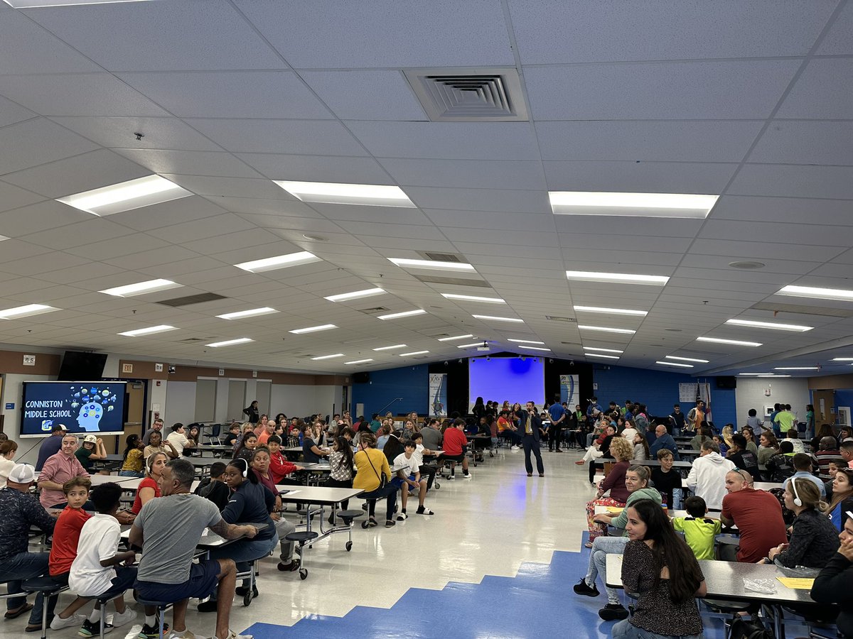 ConnistonMiddle's tweet photo. Great turn out for our #ChoiceOpenHouse! Showcased our @ConnistonBand and are excited to welcome our incoming 6th grade #BlueMarlins! @jamesthomas3601 @bekakm3 https://t.co/awz7HV1hUS