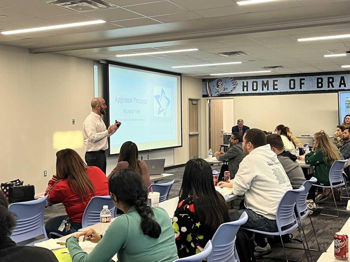 LBlackstock36's tweet photo. @BrazosportISD #NewTeacherAcademy was in full swing today with @DannyMassey44 leading us in #GoodThings, the fantastic #BehaviorTeam helping us become a #STOICteacher and @richard_yoes helping us navigate T-TESS π #BeConnected #BISDpride https://t.co/Y0TXkUzNfm