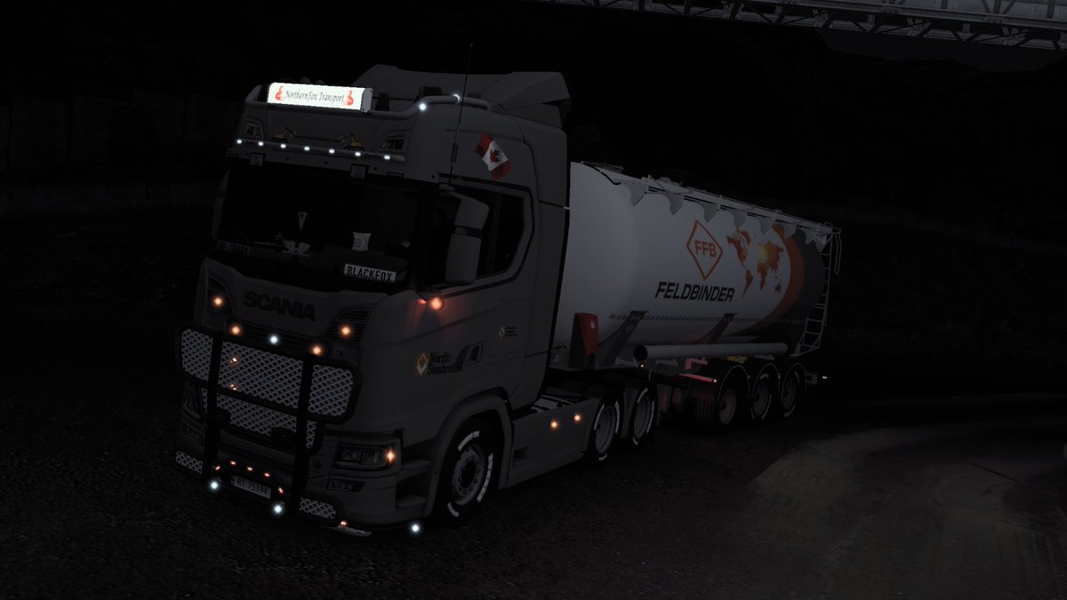 BlackFox403's tweet photo. When our customers trust us to make their deliveries, we rely on our trailer fleet to ensure these customers requirements are taken care of. Strong, reliable, cost-effective - #FeldbinderTrailers

#NFTRANS #FoxDen #ETS2 #FeldbinderTrailers @SCSsoftware https://t.co/MS7qTQNKeD