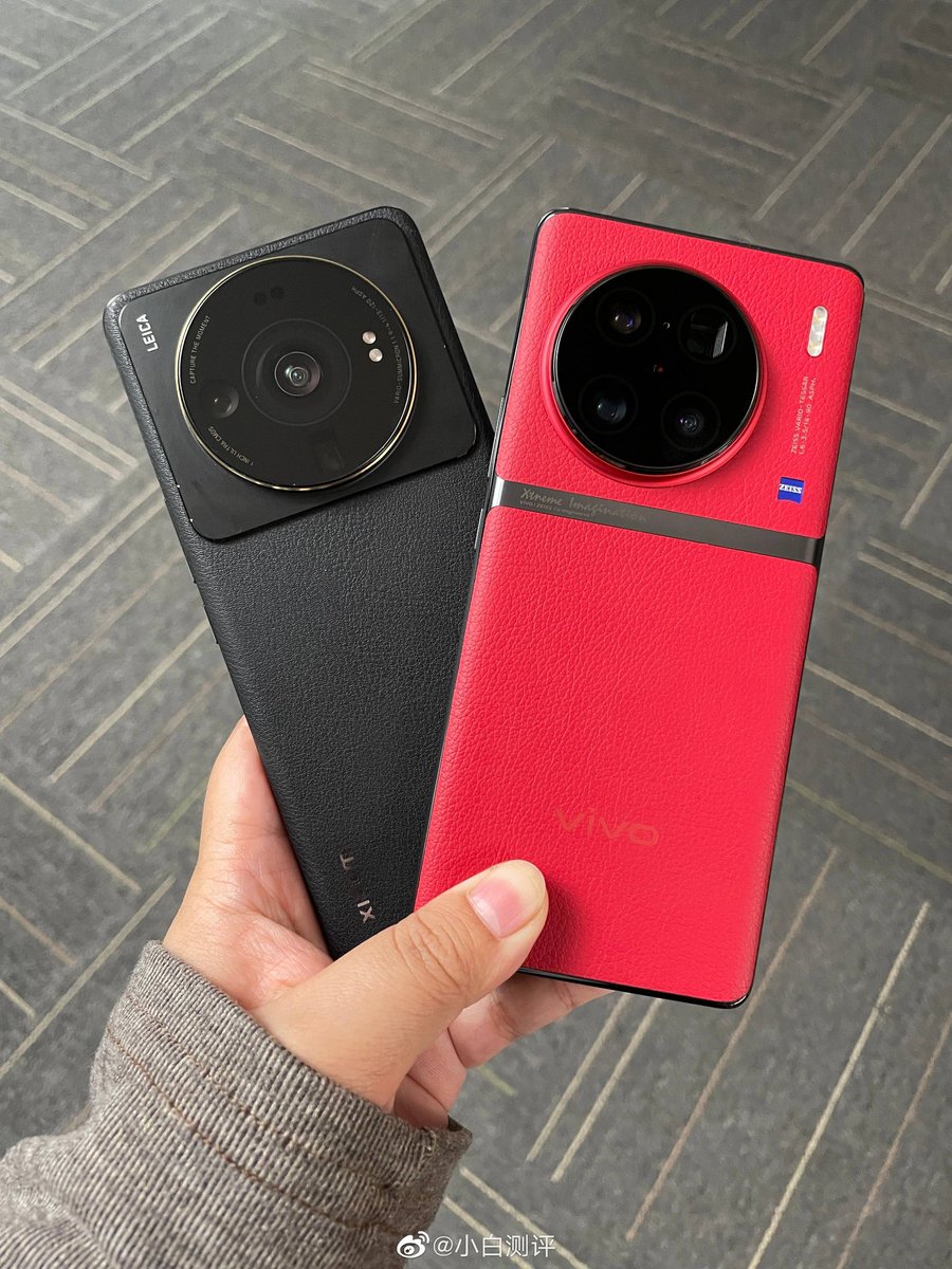 fabrizio_degni's tweet photo. A comparison between the Xiaomi 12s Ultra and the VIVO X90Pro+ both with the Sony IMX 989 sensor.
What do you think?
#xiaomi #xiaomi12sultra #vivo #vivox90proplus #conparison https://t.co/XKnNwG1aUx