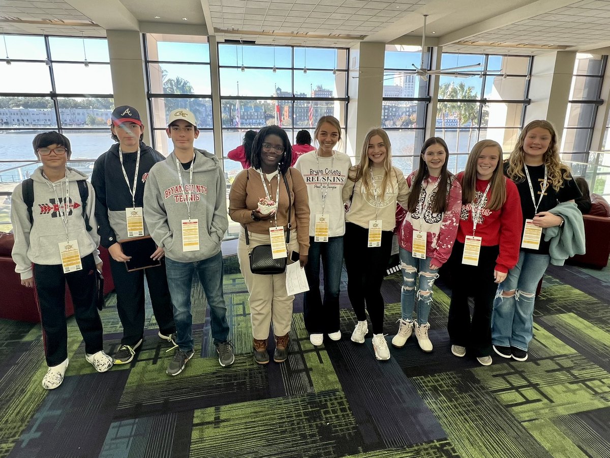 MelAdamsBC's tweet photo. #BetaCon22 @BryanCountyMHS   @AprilMeeks17 @missliz31 ❤️🏆🖤 https://t.co/zk9QjwtFne