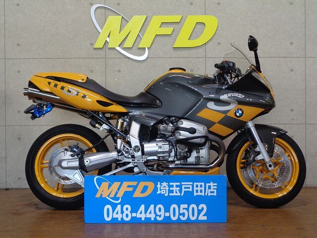 webike_moto's tweet photo. '00年代初頭の #BMW のRSシリーズは中の人が密かに次に乗ろうかと気にしているバイクです💡
ツアラーなのに、Boxer Cupの本気仕様、カッコイイですね!
知り合いに #R1100GS をメンテしながら10万キロ乗っている猛者がいますね😎
https://t.co/nUuDXtbqy2
#R1100RS
#ウェビック納車お祝いポイント https://t.co/pdoLCQ9iXo
