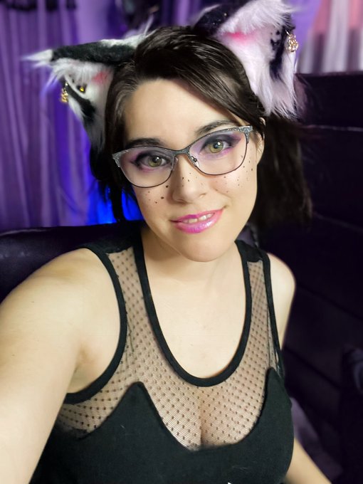 Pokemon Nuzlocke and Chill! Come distract me? https://t.co/mlAmb57pjZ https://t.co/ulk7PKwNM3<a href="/tag/soon"class="tags"><span>#soon</span></a>