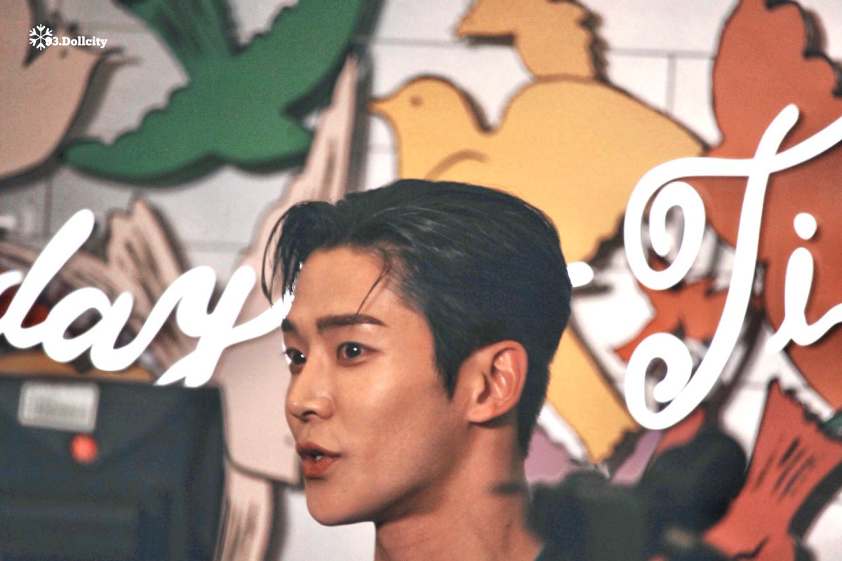 93dollcity's tweet photo. 221201 ☁️🫐 티파니앤코

#SF9 #에스에프나인 #ROWOON #로운 #김로운 #김석우 https://t.co/BkLAn998rf