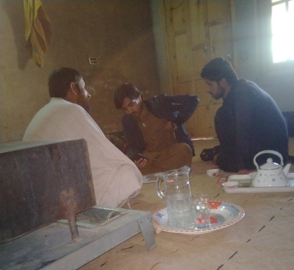 FAOPakistan's tweet photo. FAO trained field enumerators from Otium consortium started baseline survey in Nari River Basin for #RBWRP project. They will collect data from more 1500 HHs using Kobo Collect. The #baseline survey will provide bench mark against which outcomes and impact will be measured https://t.co/kFG6iFReX2