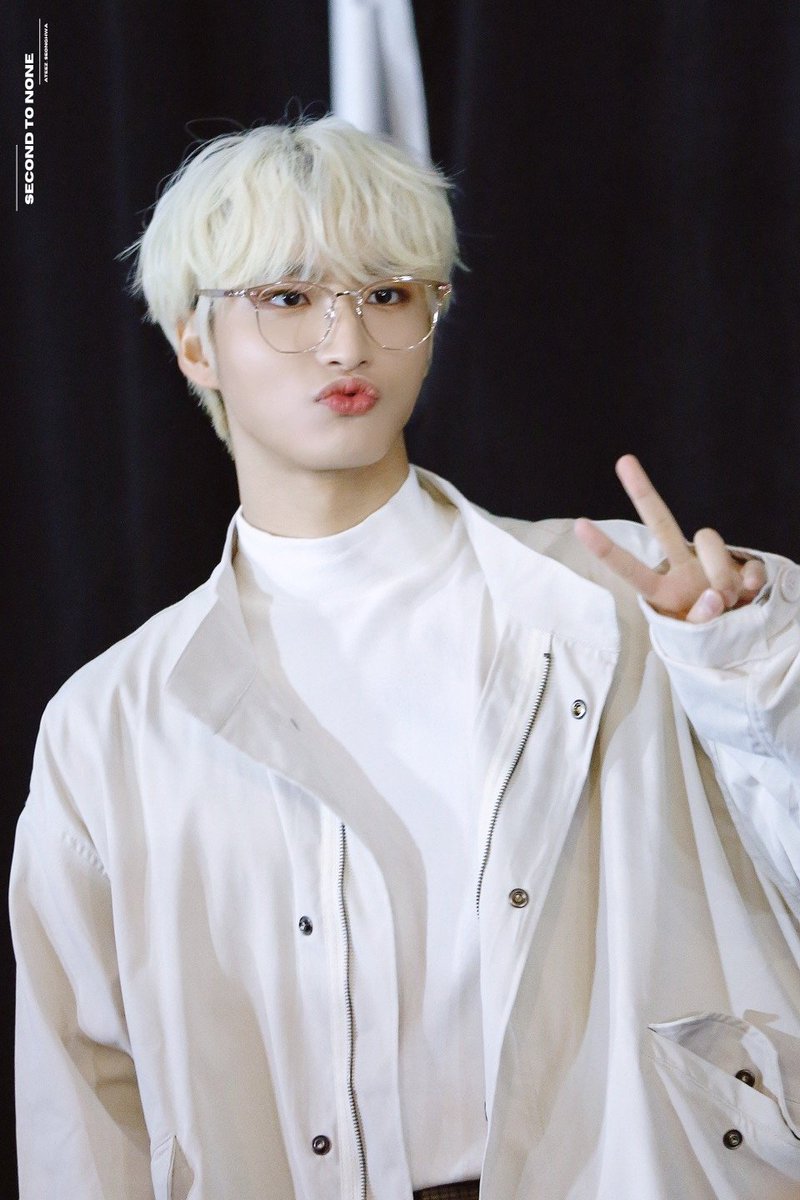 second2none_sh's tweet photo. 221125 Hello 82 
너무 귀여워서 깨물고 싶어 ε٩(๑> ₃ <)۶з 
#성화 #SEONGHWA #에이티즈  #ATEEX https://t.co/kkhNn21b8J
