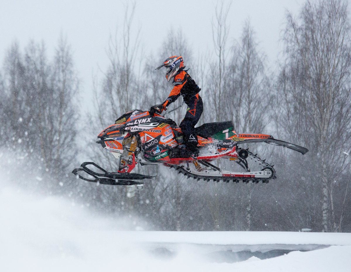 snowcrossoulu's tweet photo. Junior 14-16 Champions 2022
🏆️181 Vertti Kaihua 📸 @jari_kohonen
🥈946 Gustav Vesterlund 📸 #jarilauri
🥉 7 Emil Herten 📸 riikalantto

#stadioncrossoulu
#stadioncross
#snowcrossoulu
#snowcross
#snocross
#skotercross https://t.co/TKk77rWKA7