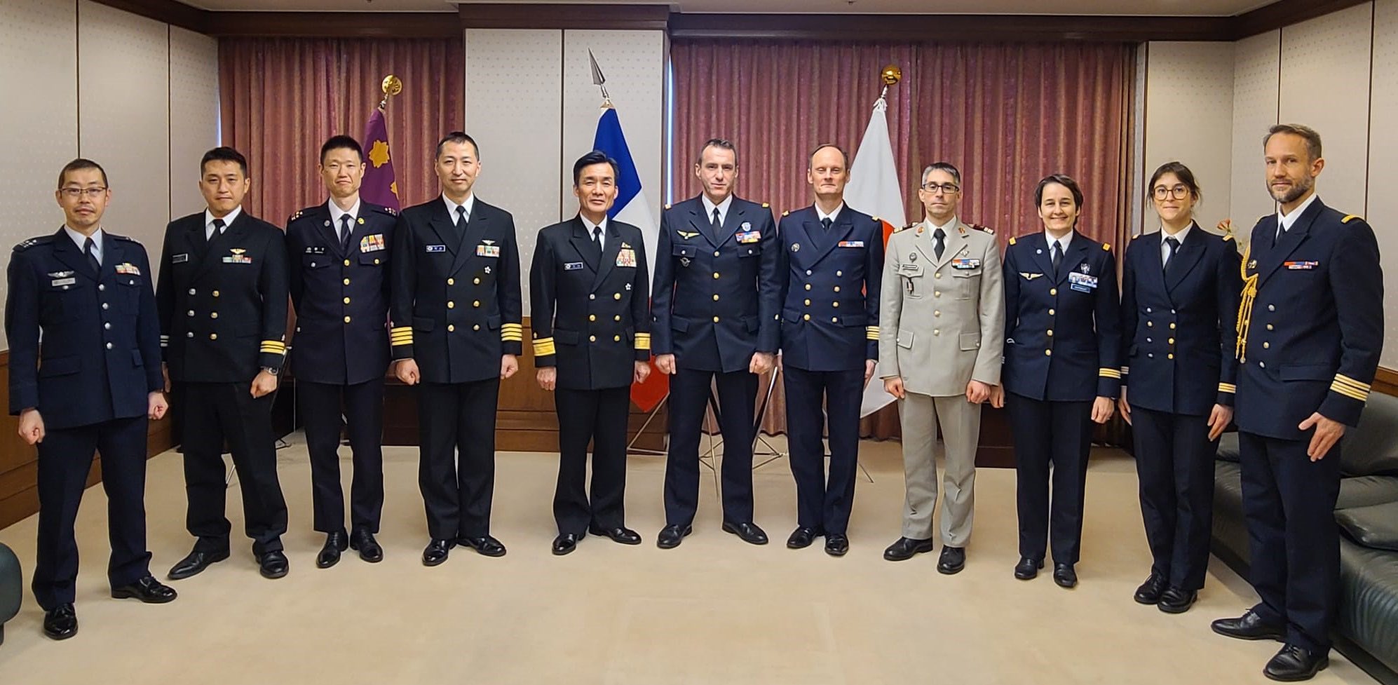 フランス大使館🇫🇷🇪🇺 on Twitter 