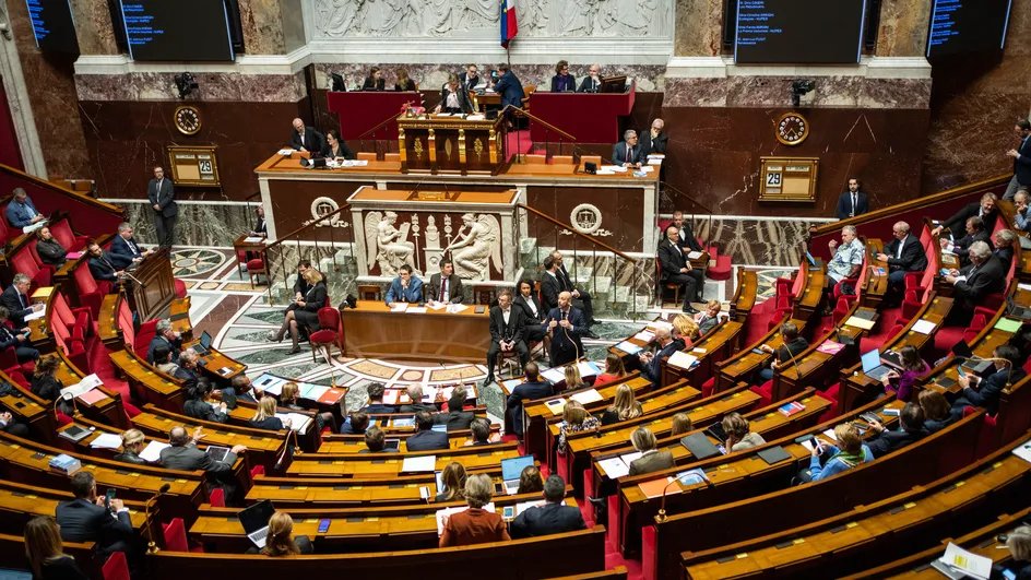 franceinfo's tweet photo. Violences conjugales : l'Assemblée nationale vote la création d'une juridiction spécialisée contre l'avis du gouvernement

https://t.co/xc0Hk9GzCT https://t.co/usfCMBV5Ix