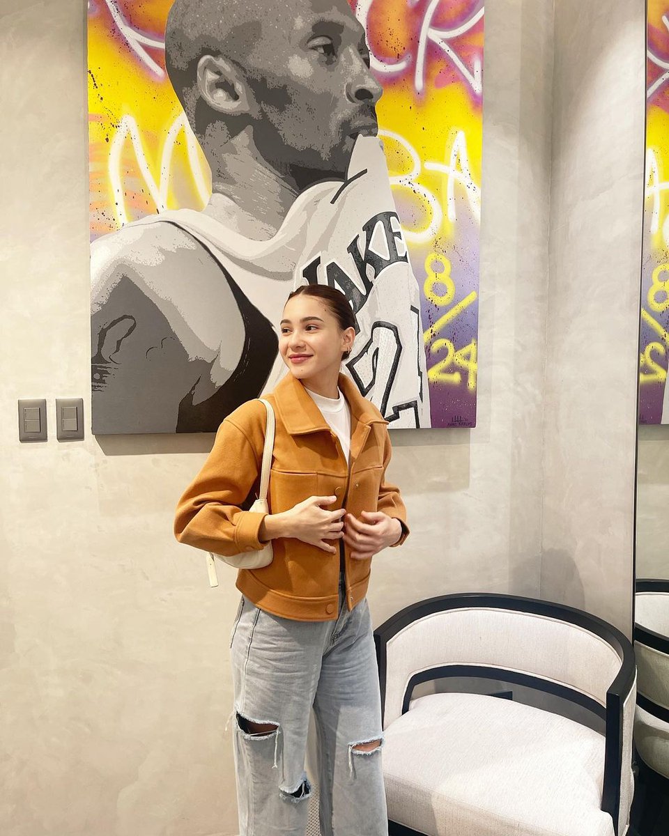 isabellemace tweet media