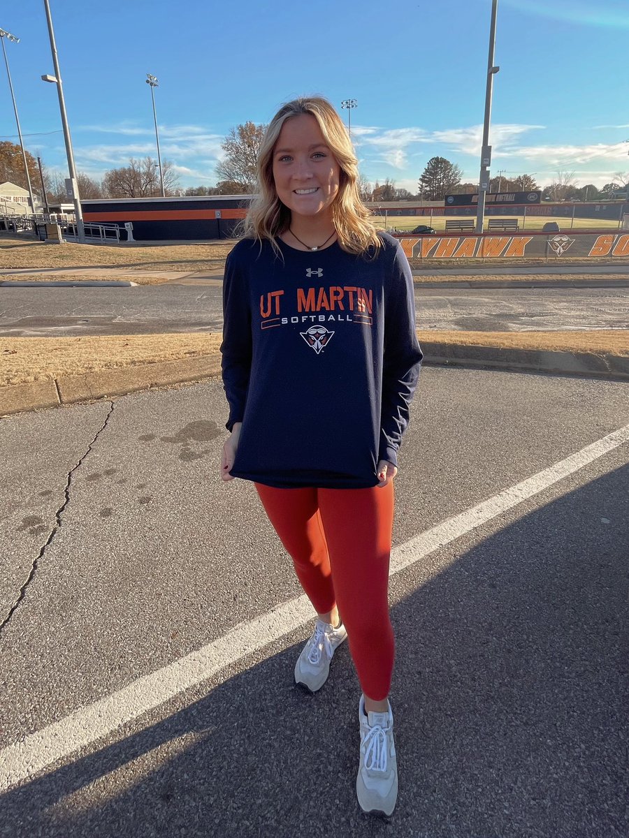 ashtyn6reen's tweet photo. Excited to announce that I will be continuing my academic and athletic career at UT Martin!

Wabash Valley will always be one of my favorite places along with the friends I have made there. Thanks to anyone and everyone who got me here! Go Skyhawks!🧡💙 https://t.co/FBh9V8wPt8