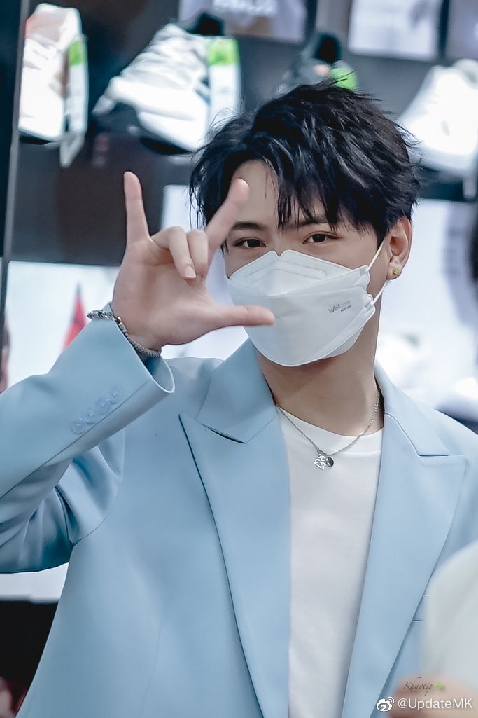 KristSpring19's tweet photo. 早安 https://t.co/wmrQguvEpv