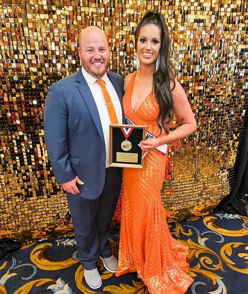 coachzerr's tweet photo. Happy birthday to my favorite person in the world! #TwitterlessMeg #MrsSouthDakota #MrsZerr https://t.co/2fR19p0LqF