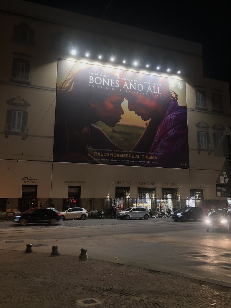 mapizzaaa's tweet image. #bonesandall in Naples, Italy❤️🦴