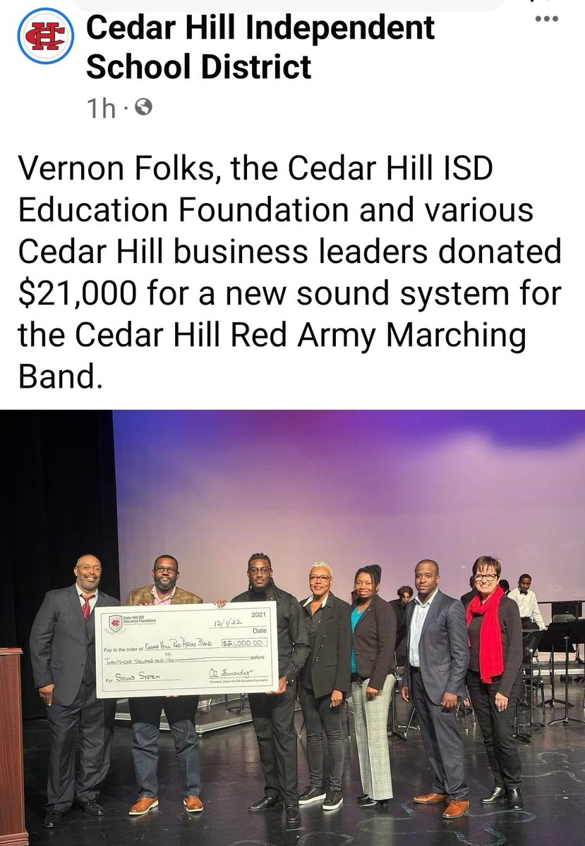 FluffysChicken1's tweet photo. @cedarhillisd Congratulation to the Cedar Hill Red Army Band on they new sound system. https://t.co/TJBbvCWKl7
