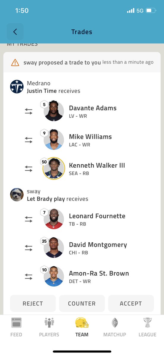 derrick_stiff's tweet photo. @NFLFantasy for anyone wondering💀 i drafted kelce and jefferson. derrick henry was traded to me after putting back to back 8 points at the beginning of the season https://t.co/ShNIXUJAIG