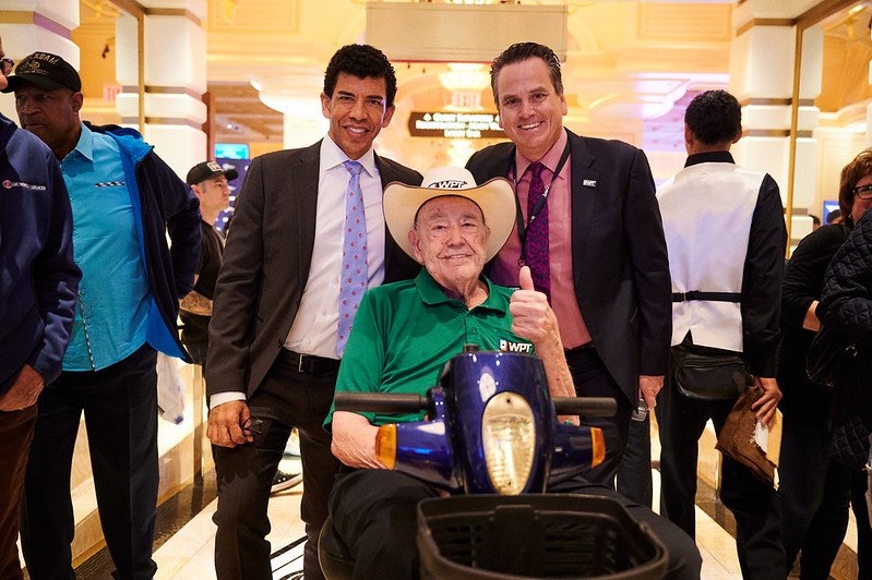 SavagePoker's tweet photo. What a great day @WynnPoker, the @WPT Meet up game with OG’s @AndrewNeeme, @TheBradOwen, and ambassadors @TexDolly, @PhilIvey, and @SteveAoki. Thank you to @LVPokerBeau and the @WynnPoker dealers and staff for making the insanity of 28 cash games in a short time look so smooth. https://t.co/Nr2OUp7wlt