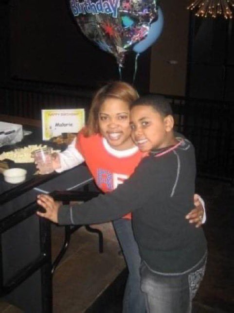 Another year with no justice for my moms murder… Unfortunately I don’t think we’ll ever get closure. At the very least I just want people to remember her legacy. She didn’t deserve to die, and I didn’t deserve to have to find her body. May she Rest In Peace 💖
#Justicefortawana