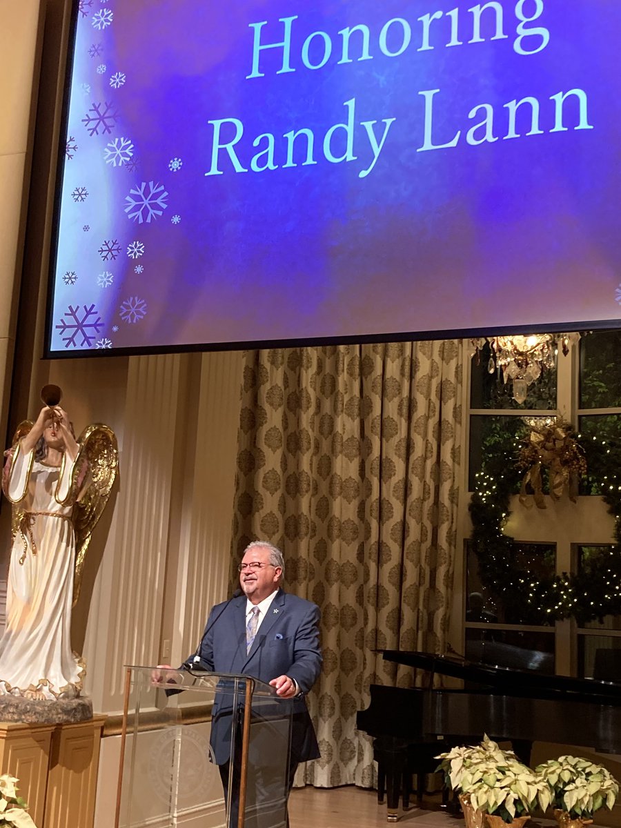 Arkansas Homefurnishings Association at the Governor’s Mansion honoring retiring Randy Lann for a great job as Director the last 21 years. Great man!