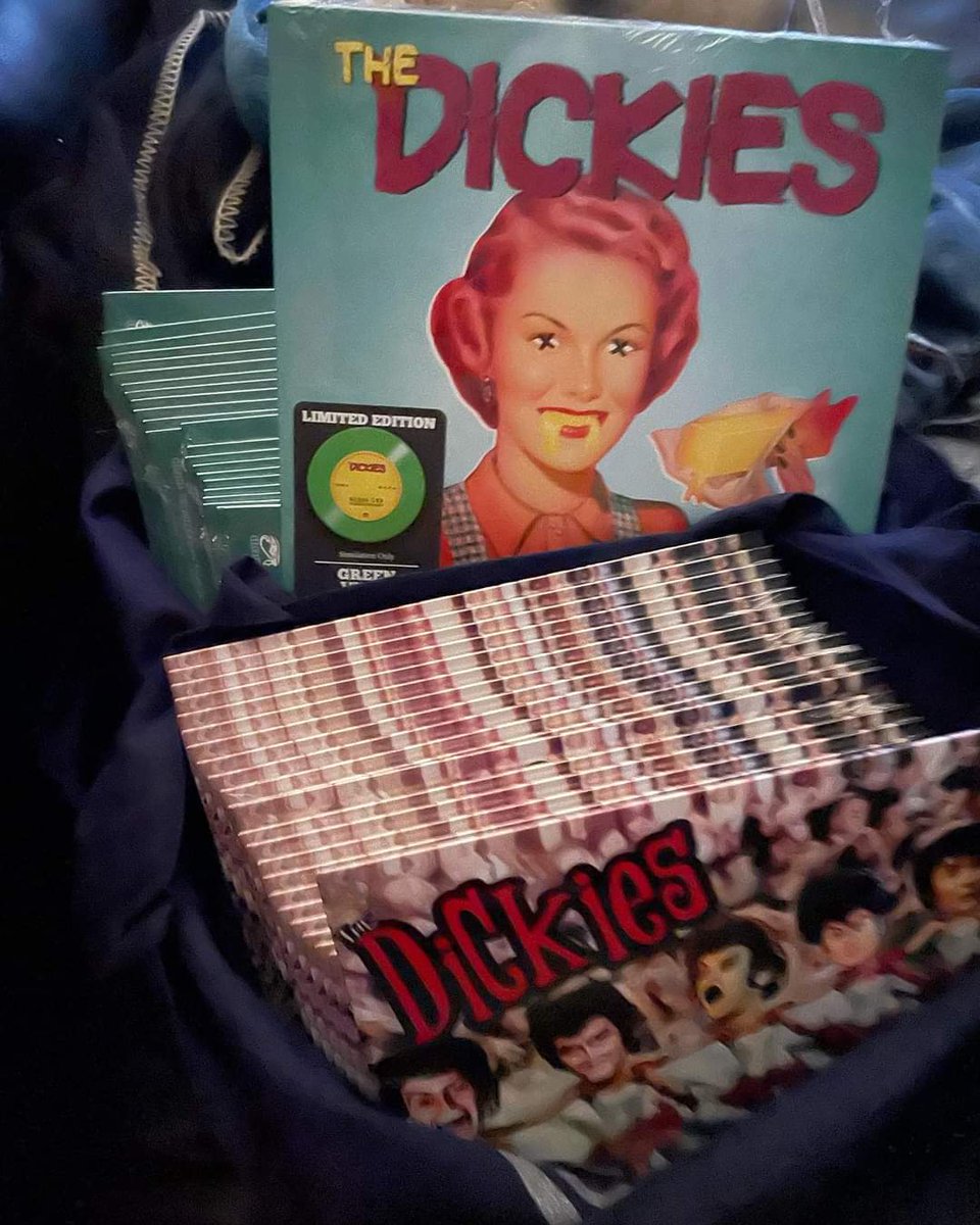 Saturday Night Ramona California come and get em! 😎🎸