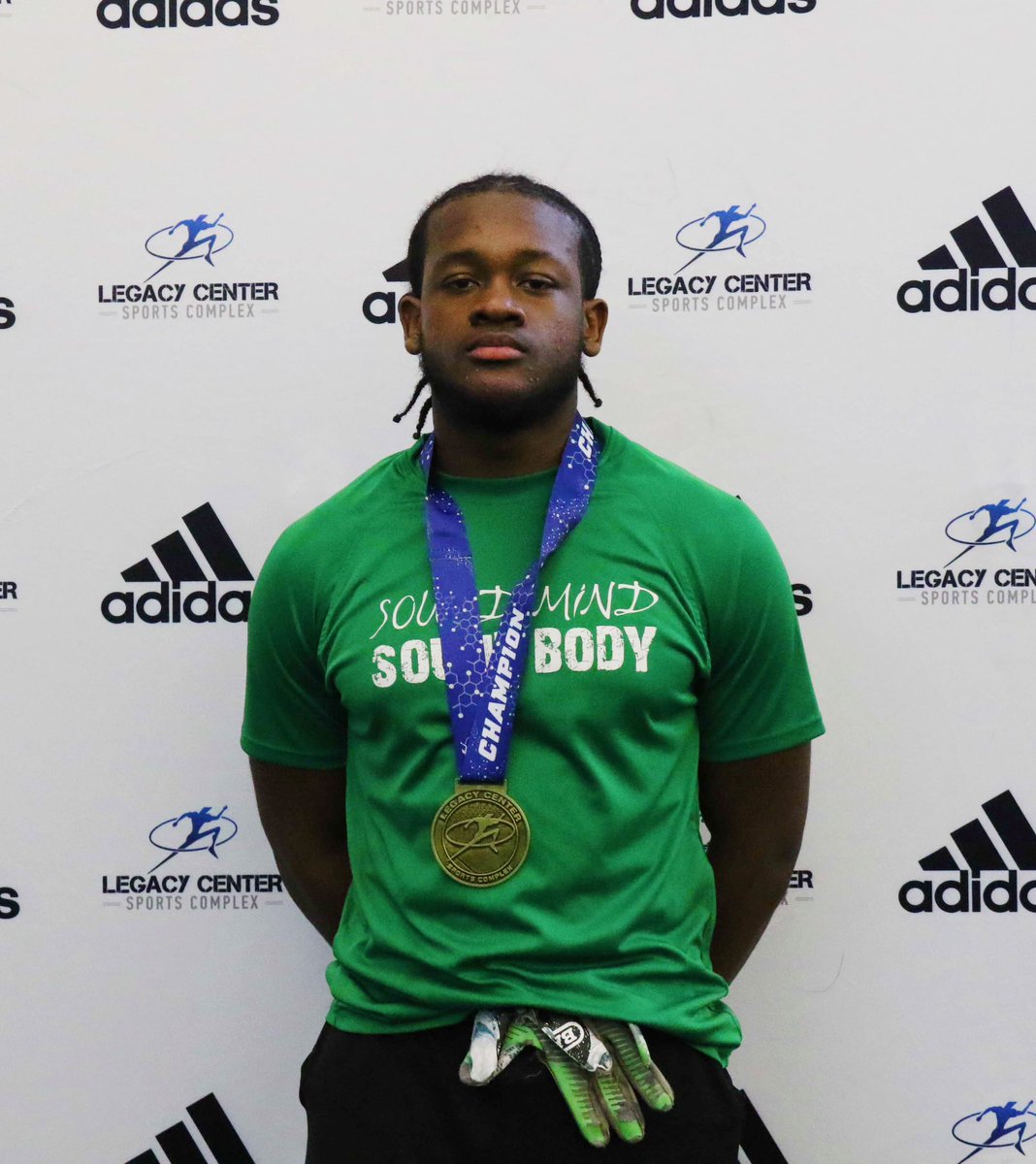 LegacyMI_FBall's tweet image. LEGACY COLLEGE SHOWCASE MVP
🦴LINEBACKERS🦴

🥇 @rocky0793 
WEST BLOOMFIELD 2023
🥈 @isaiahveatch_ 
WATERFORD MOTT 2024
@WBLakerFootball @Legacy_Recruit #Legacy #JoinTheMovement