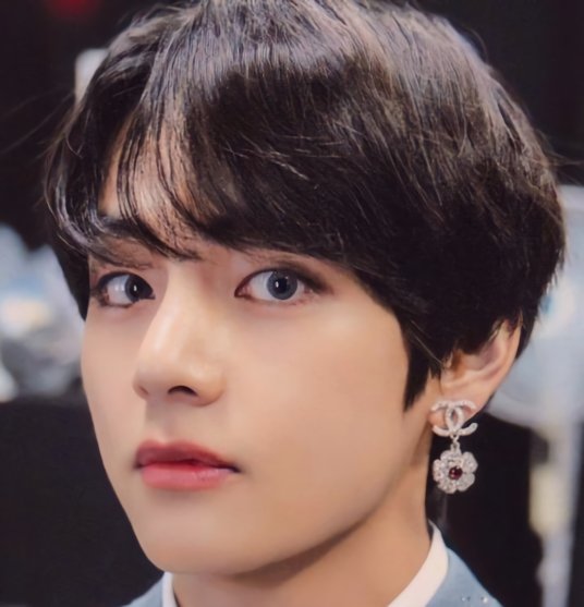 hanaosaka1's tweet photo. #BTS #BTSV #テテ #태태 #V #김태형 #Taehyung #뷔 #방탄소년단뷔 #보라해 #ARMY #VFOCUS #テヒョン #tetsuo #KTH #방탄 https://t.co/K4qzPuZIPT