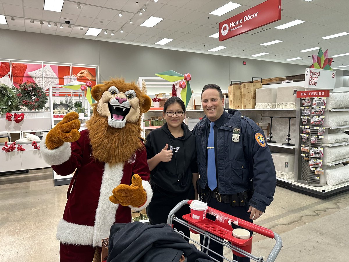 NassauCountyPAL's tweet photo. Heroes and Helpers (Christmas/Holiday Shop With a Cop) Event at Target in Westbury. It is great to give back especially during the holiday season. 
@NassauCountyPD https://t.co/MFgFWiZ2MV
