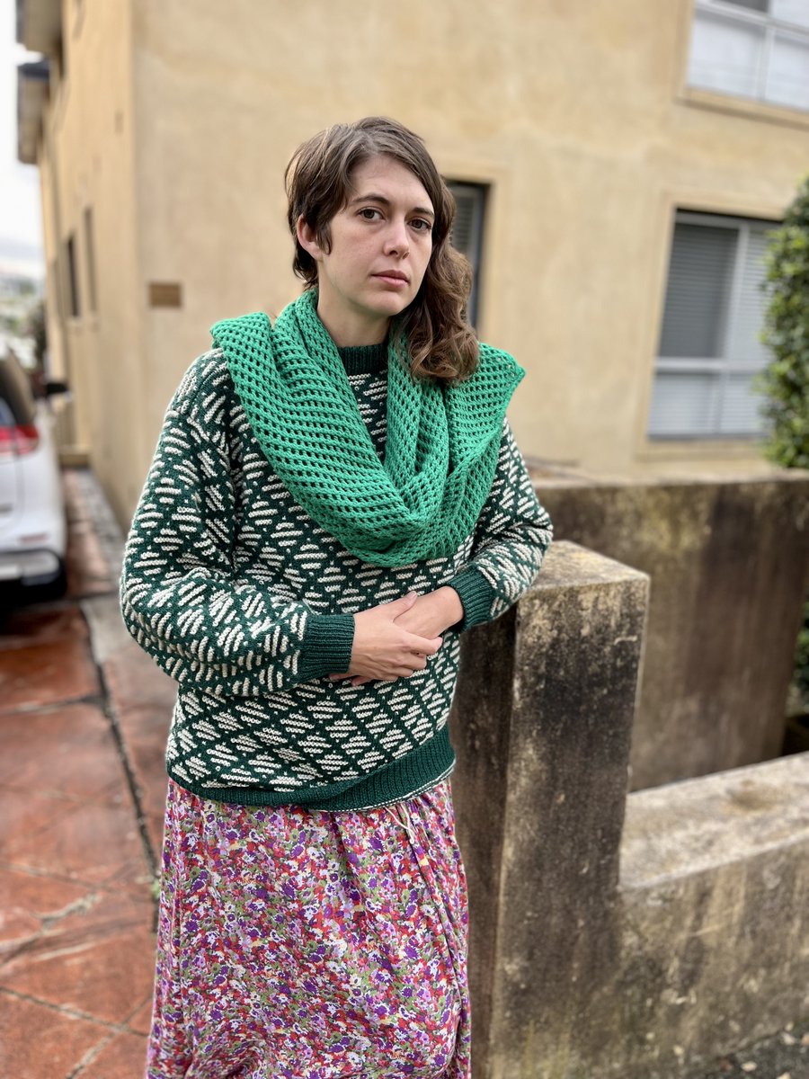 Outrageous decision just now in a Sydney court

Climate activist Violet Coco given 15 month sentence, 8 months no parole after she blocked 1 lane of the Harbour Bridge for 25 mins in April

It's clear climate protesters are being targeted for disproportionate punishment <a href="/hrw/">Human Rights Watch</a>