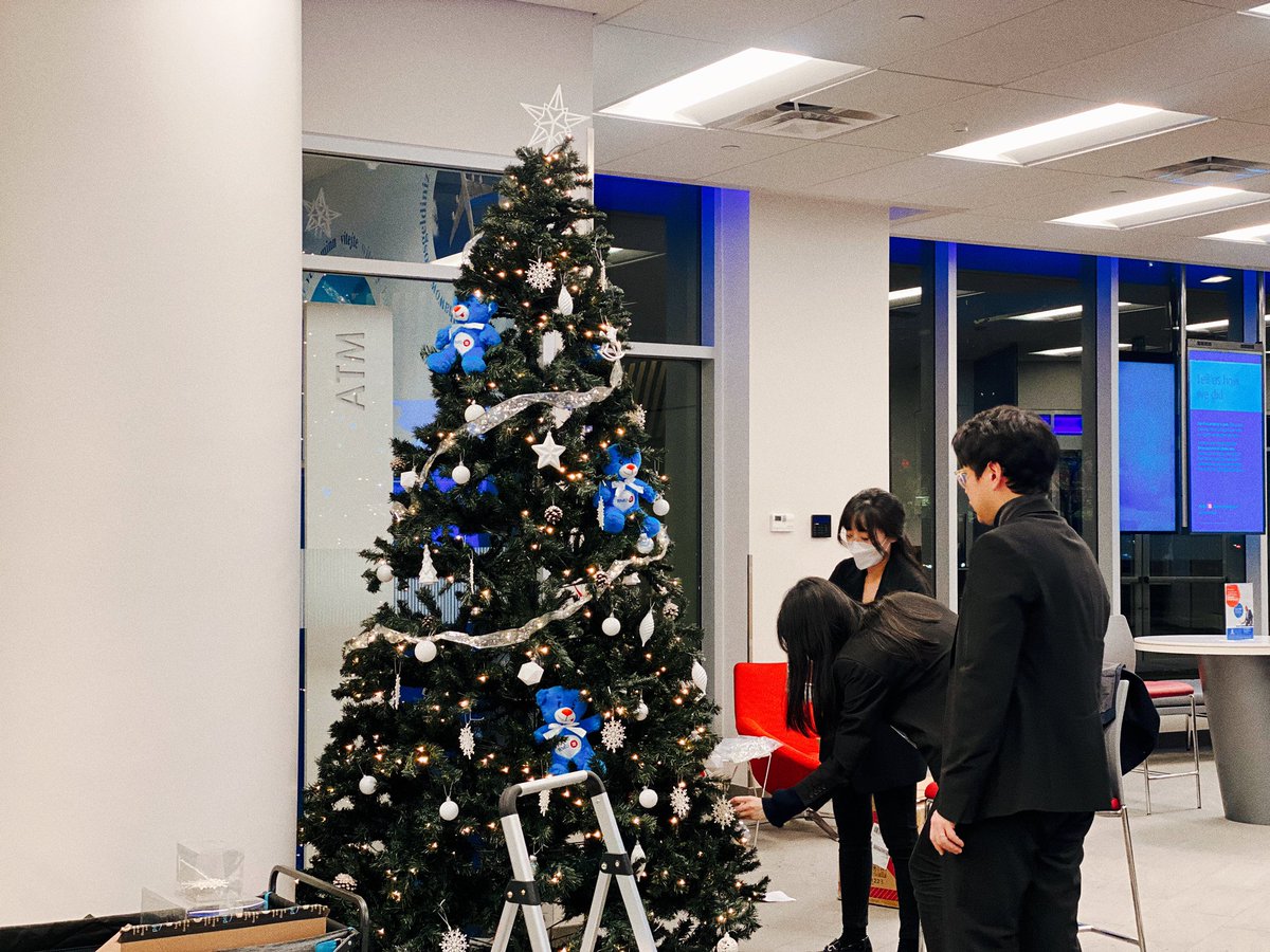 Christmas is here!!!! 

We finally got our Christmas Tree!! It was a fun time decorating Christmas Tree with Capstan family 🥰