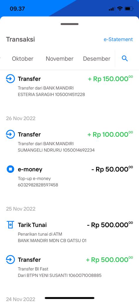 YeniChubi's tweet photo. Tolong ya saya ud top up komplain 3x tlg respect jangan 50rb kalian makan aja. Itu uang keringat tau. Bola2 aja kalian. Jangan buat bank besar jadi low gara2 top up etoll https://t.co/rYvFcjo7hL