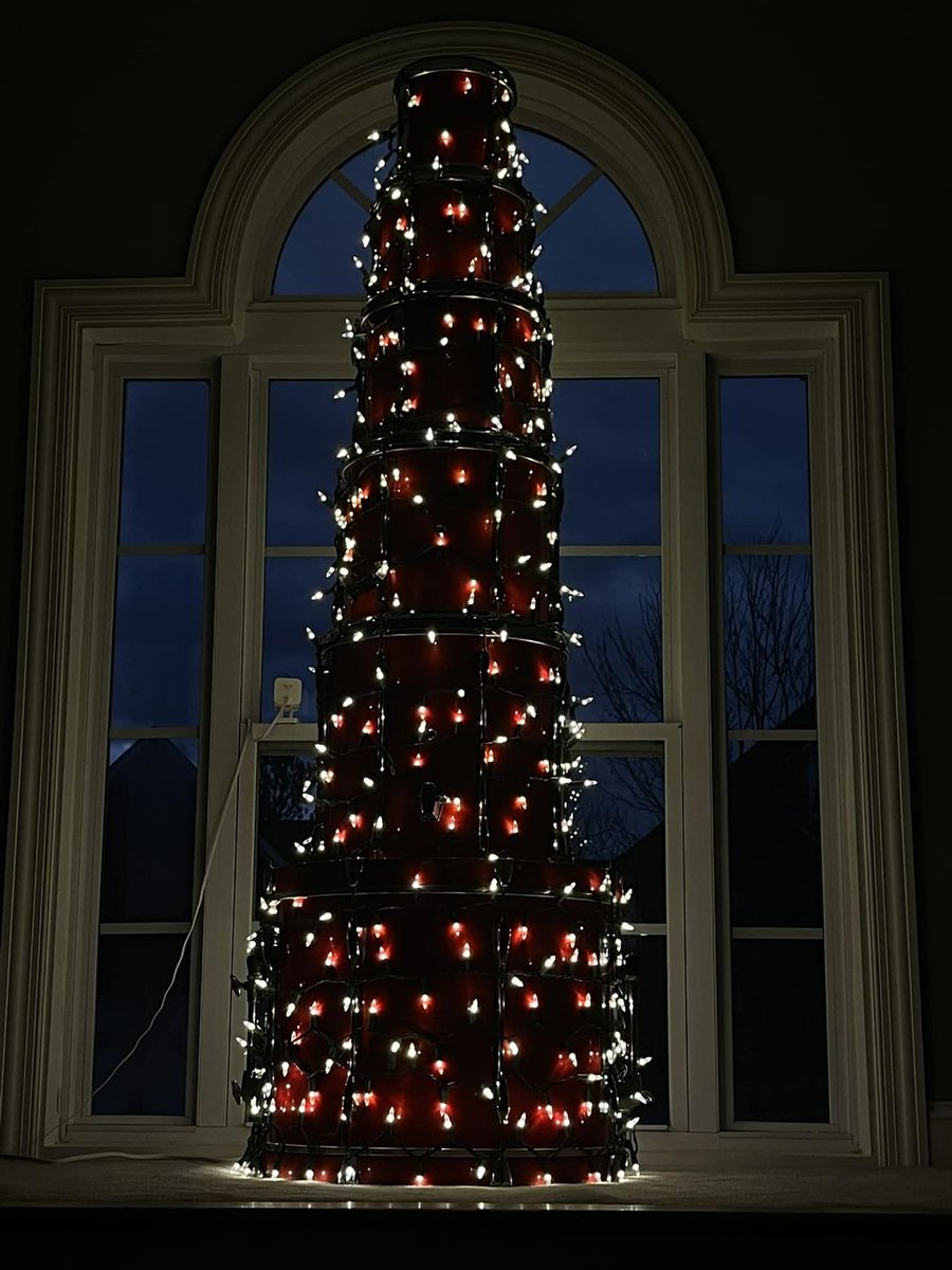 PearlDrumCorp's tweet photo. It's December... time to start thinking about your #PearlTree 🎄🥁 Here's Pearl Drummers Group member Darren Crow's submission. https://t.co/ssepDPWMj6