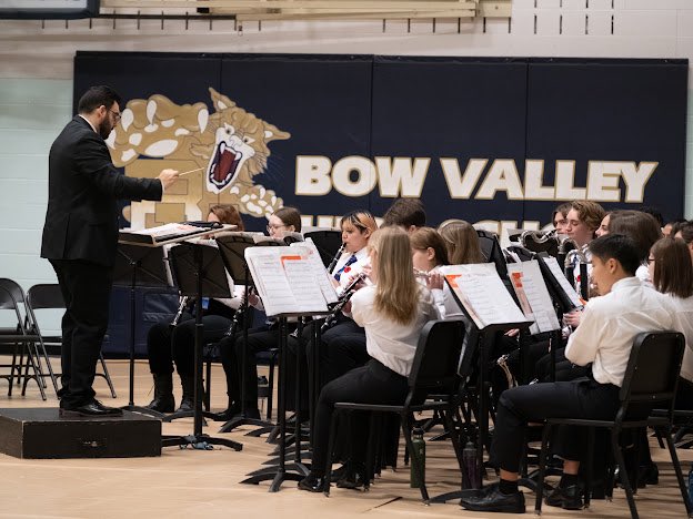JustMrGrant's tweet photo. As we head into that jam-packed lead-up to our winter concert series, I just want to say how incredibly proud and lucky I am to get to work with such passionate musicians @BVHS_Bobcats! I am excited for what we can accomplish together this year! @rvsed #musicedmatters #artsed https://t.co/jjHmpaCJoX