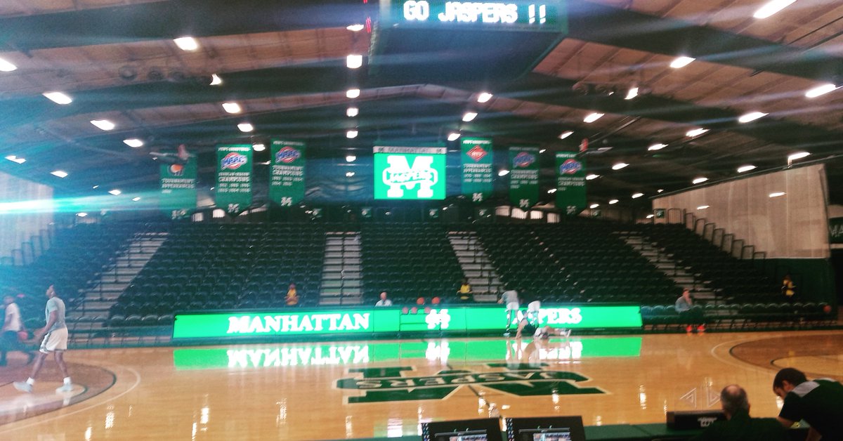 StacyPodelski's tweet photo. Thanks to the Manhattan Athletics Department for the opportunity to help out as a #statperson today #thankful https://t.co/kajjGa2MXH
