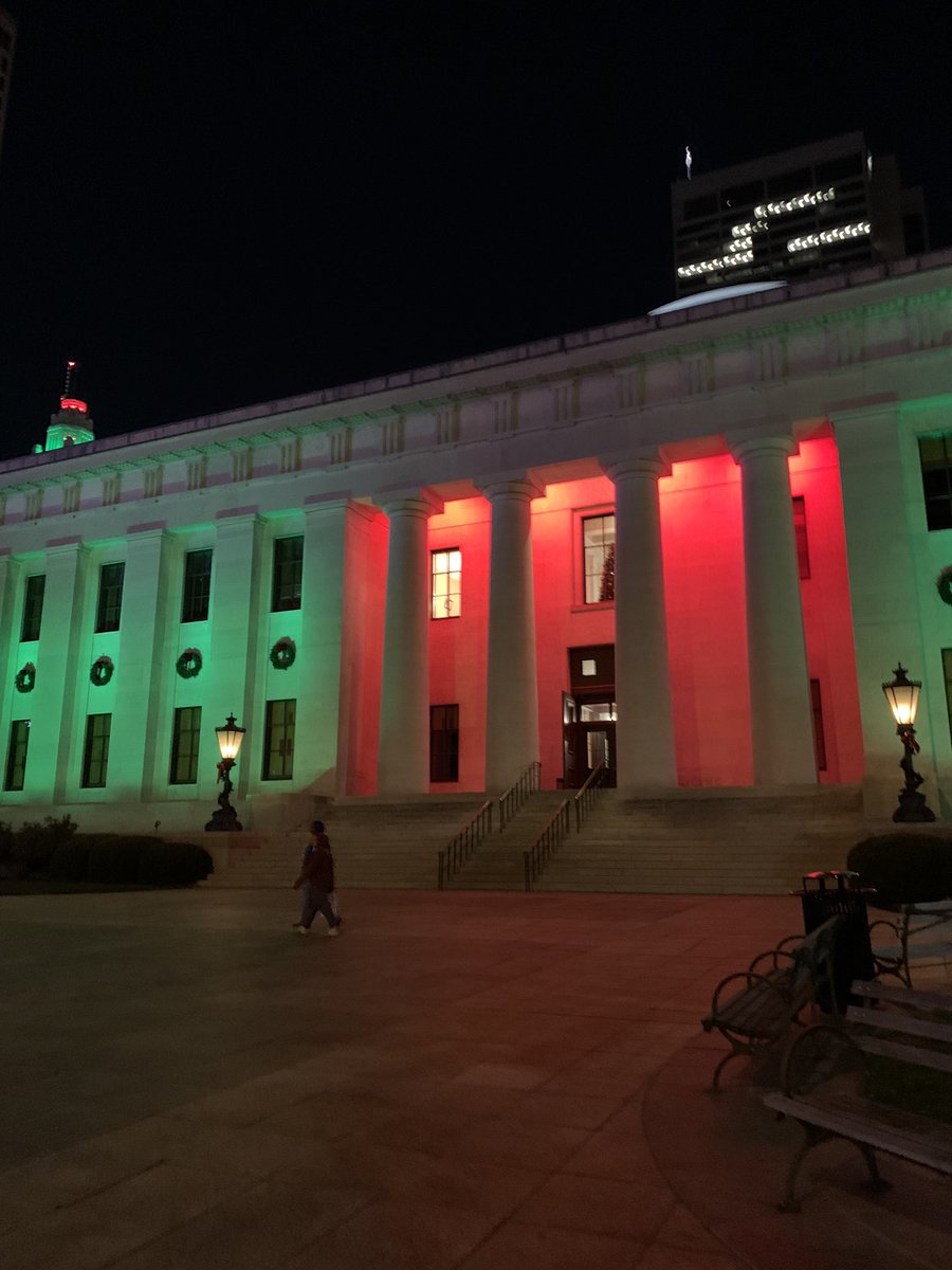 eabolander's tweet photo. Getting in the holiday spirit at the @OhioStatehouse ! https://t.co/9riZ4iNGnb