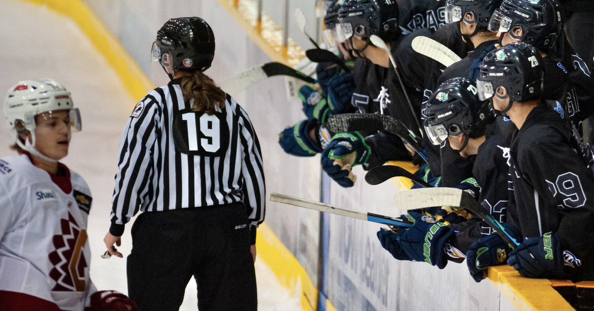Wearing this number makes being on the ice all the more special with it being the number my dad wore through out his playing career and still wear but also the number my cousin wore before he passed away. ❤️❤️❤️ 19 will always be close to my heart!