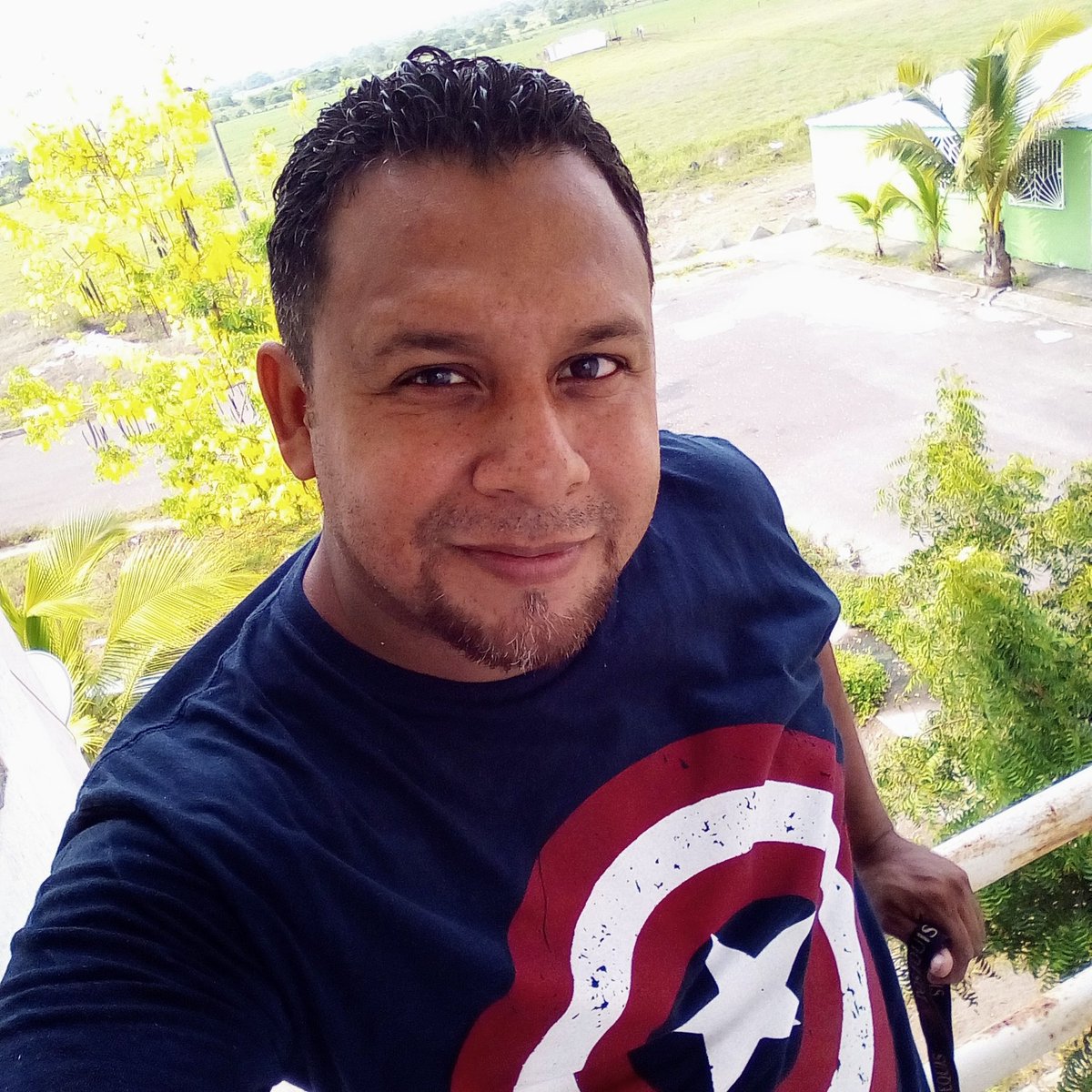 albertoskivel's tweet photo. #NuevaFotoDePerfil https://t.co/WJW6KD1H9l