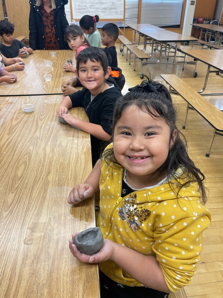 EPFosterSTEM's tweet photo. In culmination of #IndigenousPeoplesMonth ALL of our students (PreK-5th) learned about and made clay pinch pots! #STEMeducation @SchoolVentura https://t.co/jJUTlOxTuP