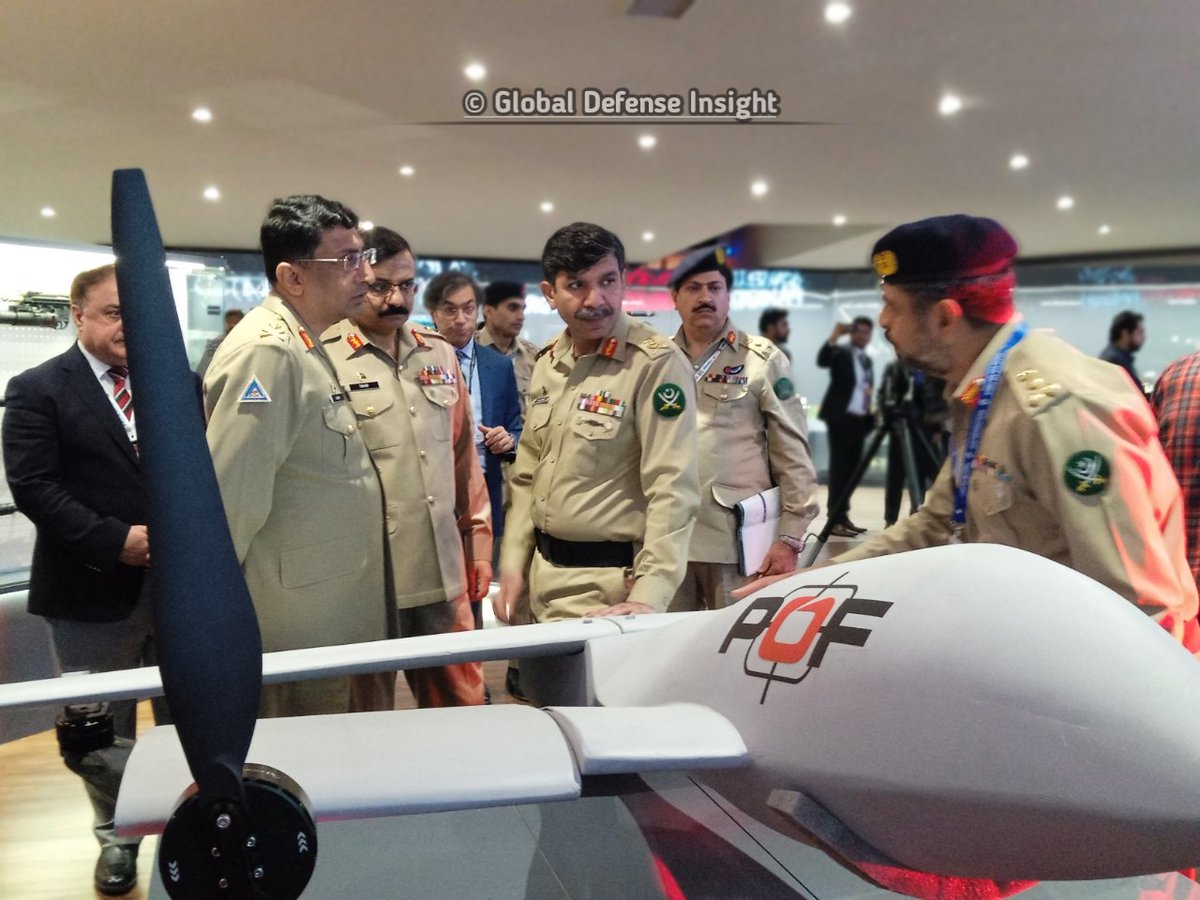 Defense_Talks's tweet image. Newly appointed Chief of Logistics Staff at GHQ, Lt Gen Nauman Zakaria visiting POF Pavilion at #IDEAS2022. (At that time he was serving as Vice Chief of General Staff (Alpha)) 🇵🇰