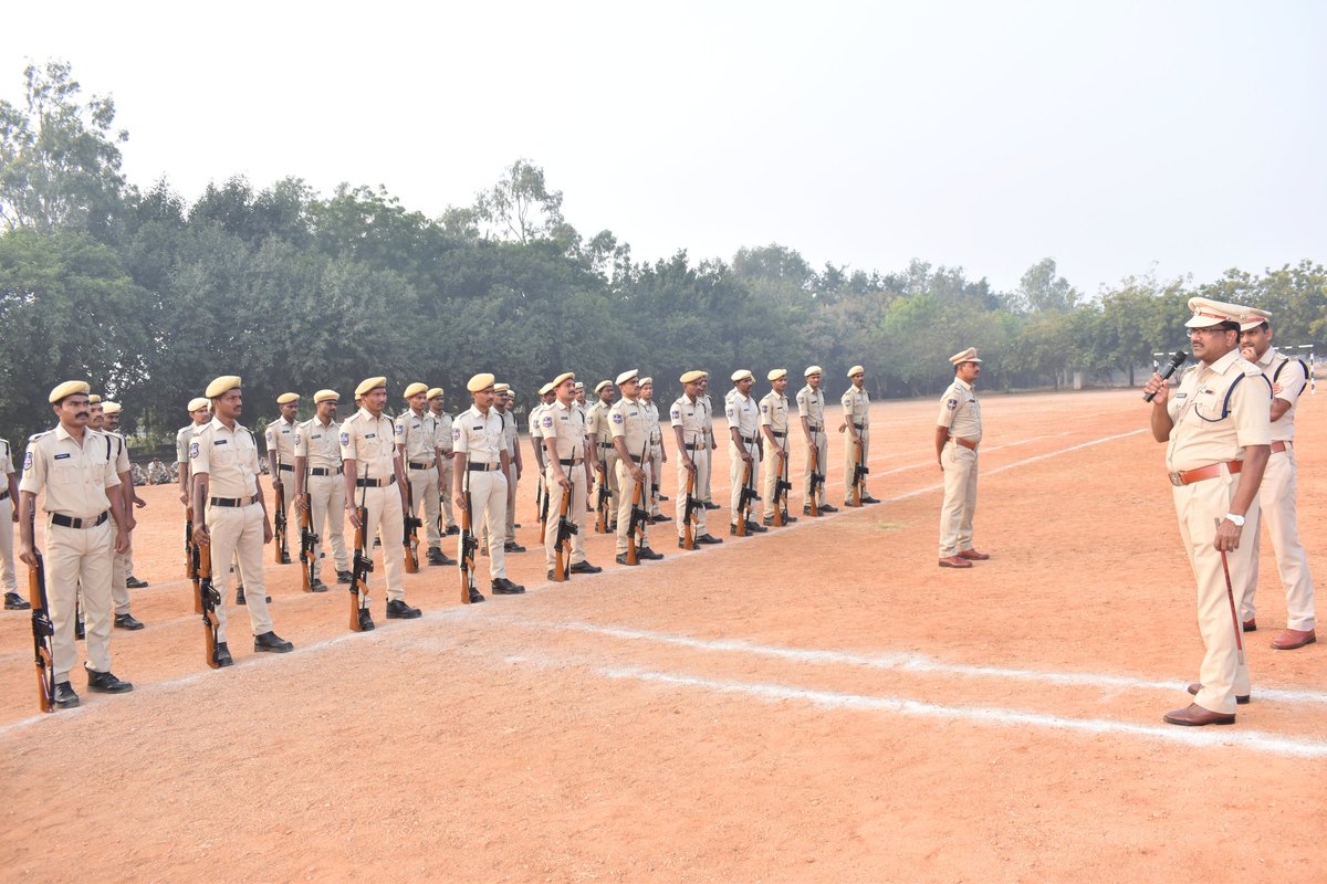10thBnTGSP's tweet photo. Conducted #staffparade in 10th Battalion tssp beechpally Gadwal
#10thBattalionTssp
@tsspbnshq https://t.co/UKMfjvuB2L