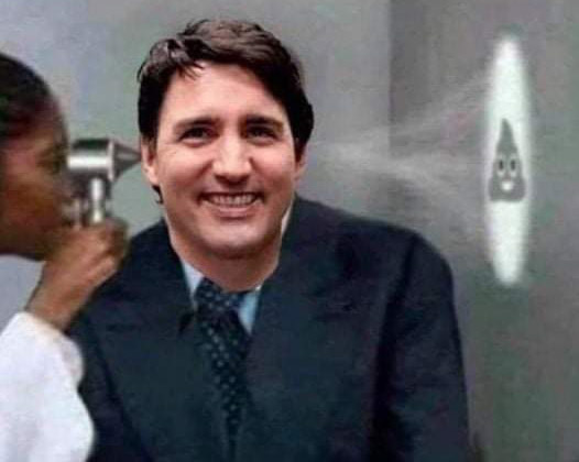 grand666ben's tweet photo. @LauraTheWay @GouttiereQ Il a dilapidé notre réserve d'or au Canada moyen sans génie https://t.co/SdaPCXSetK