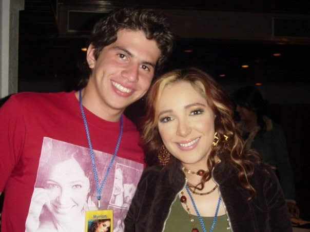 ChuyFares's tweet photo. 20 años con Myriam 🤩😍
#HastaElLimite @MyriamMonteCruz https://t.co/490LkKPm15