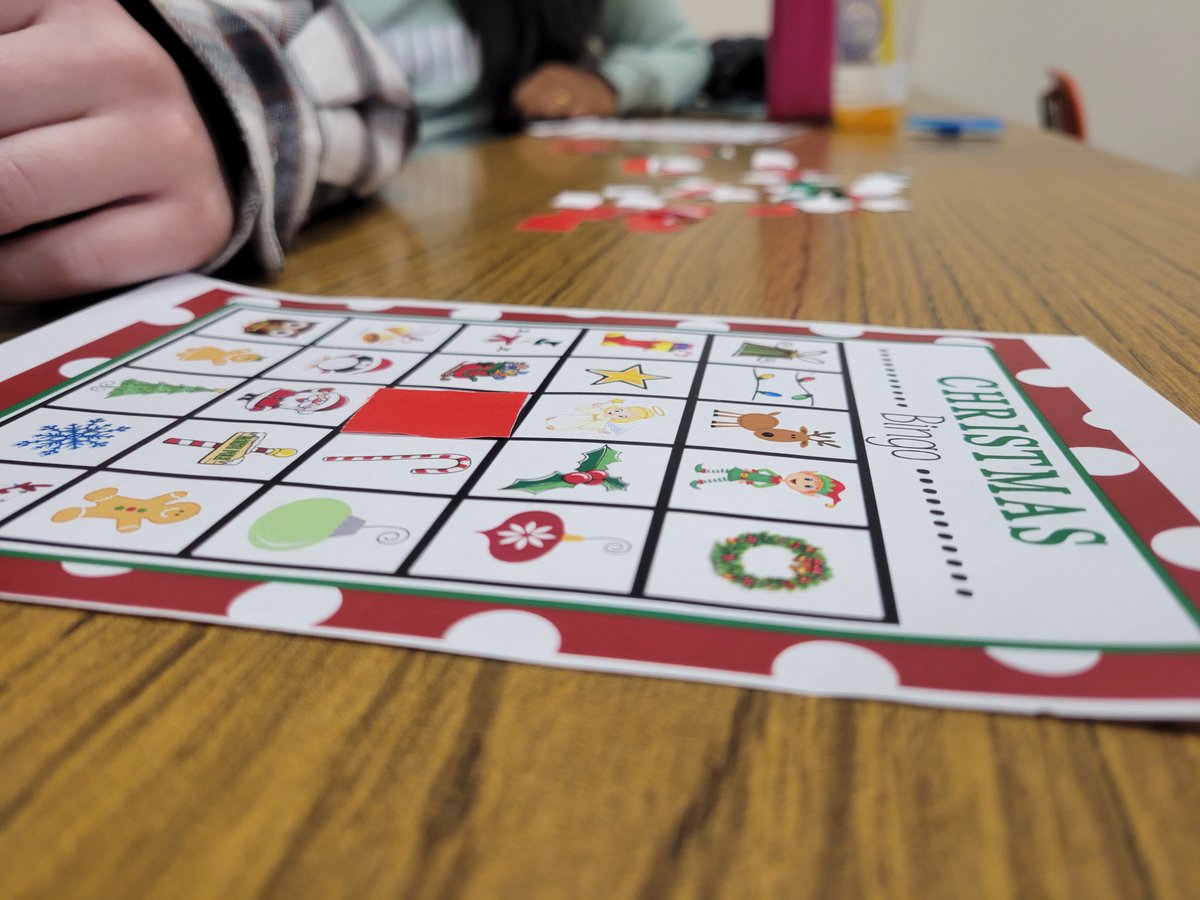 BordersKsu's tweet photo. What a way to end the semester! Blustering winds and bone-chilling finals may be around the corner, but our hearts are warm from all the bingo, Christmas music, and holiday cheer we enjoyed tonight! https://t.co/DPLY2OfJUD