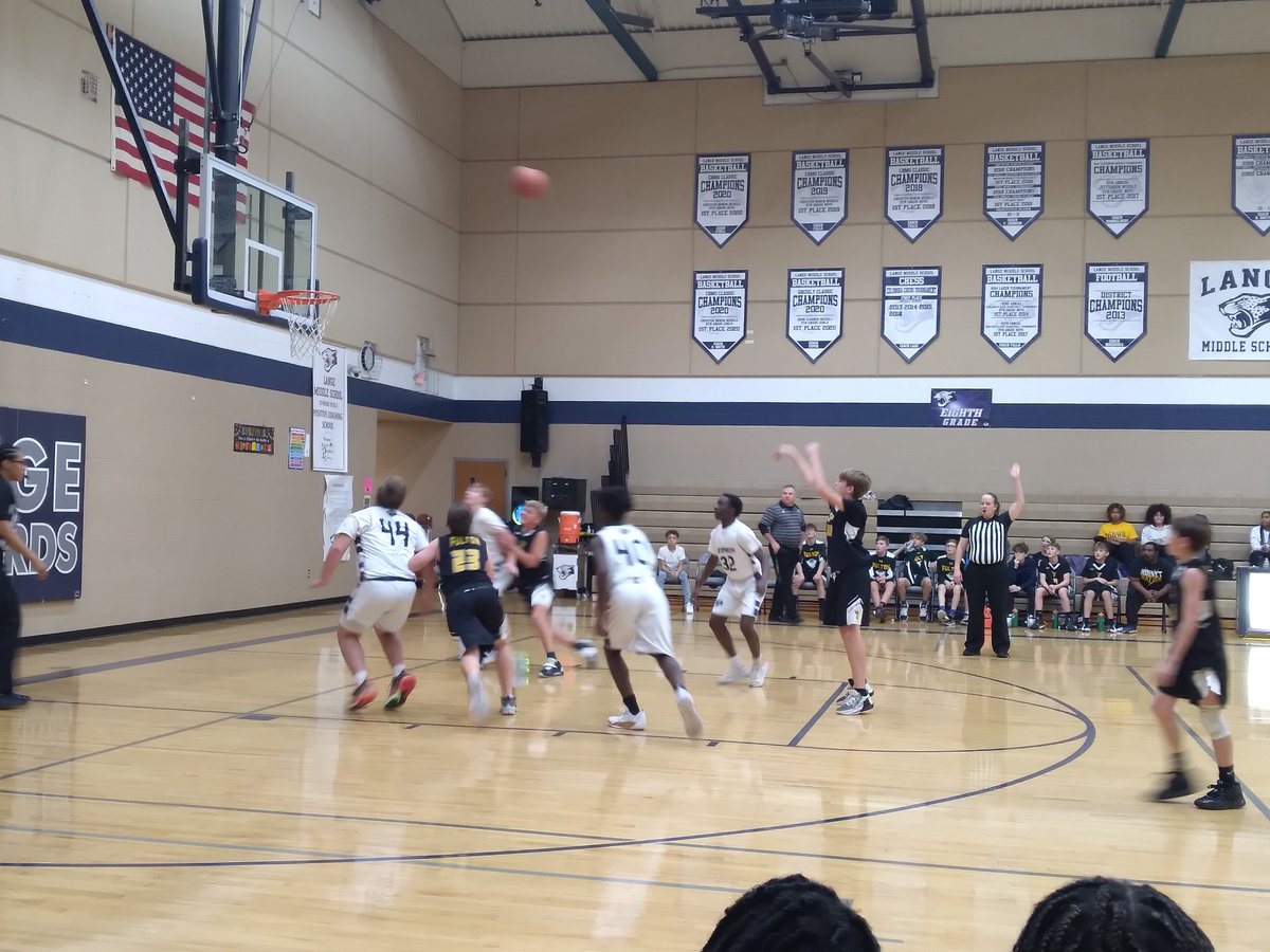 EmilyCathey's tweet photo. The 7th grade played hard and fought till the end in Columbia against Lange Middle tonight. They are coming home with the 31-26 win! Go Hornets! @FPSActivities #fmsteach Rest up for Saturday! https://t.co/2PQQ1Ytsdk