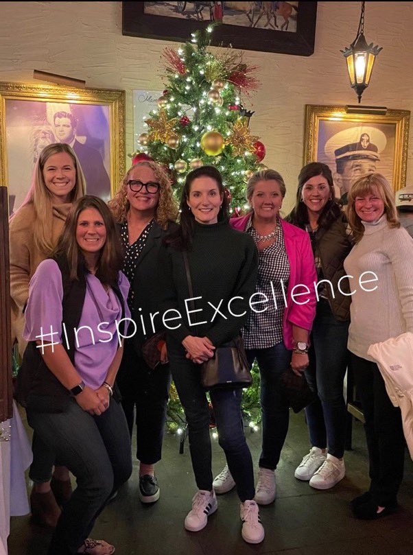 JES_Dickinson tweet media