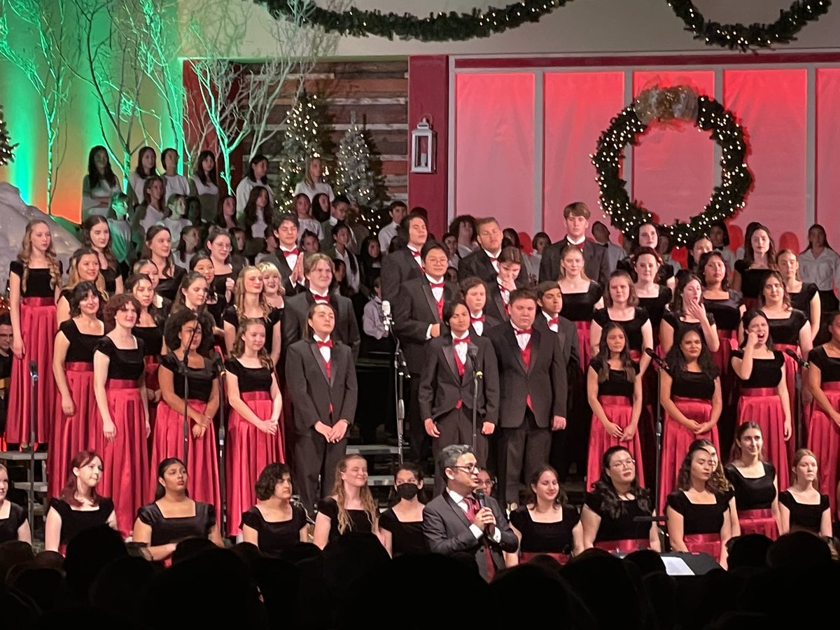 Sounds of Noel! Amazing performance by all programs, well done Matt Davis such a fabulous way to start the holiday season.