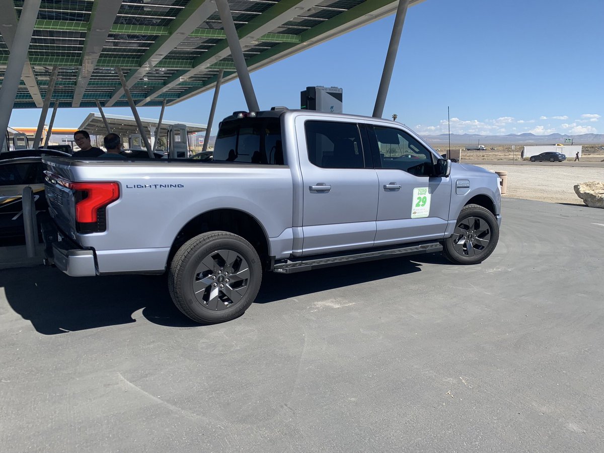 FthePump1's tweet photo. @Ford Traveling 2 @Ford Lariat (Standard Range) Lightnings from Los Angeles County to the Hoover Dam along with 73 other EV’s for our #ZeroEmissionsRun. This was a fun trip showing the capability of a pure Electric Truck!
@jimfarley98 https://t.co/QhsycBSSJG