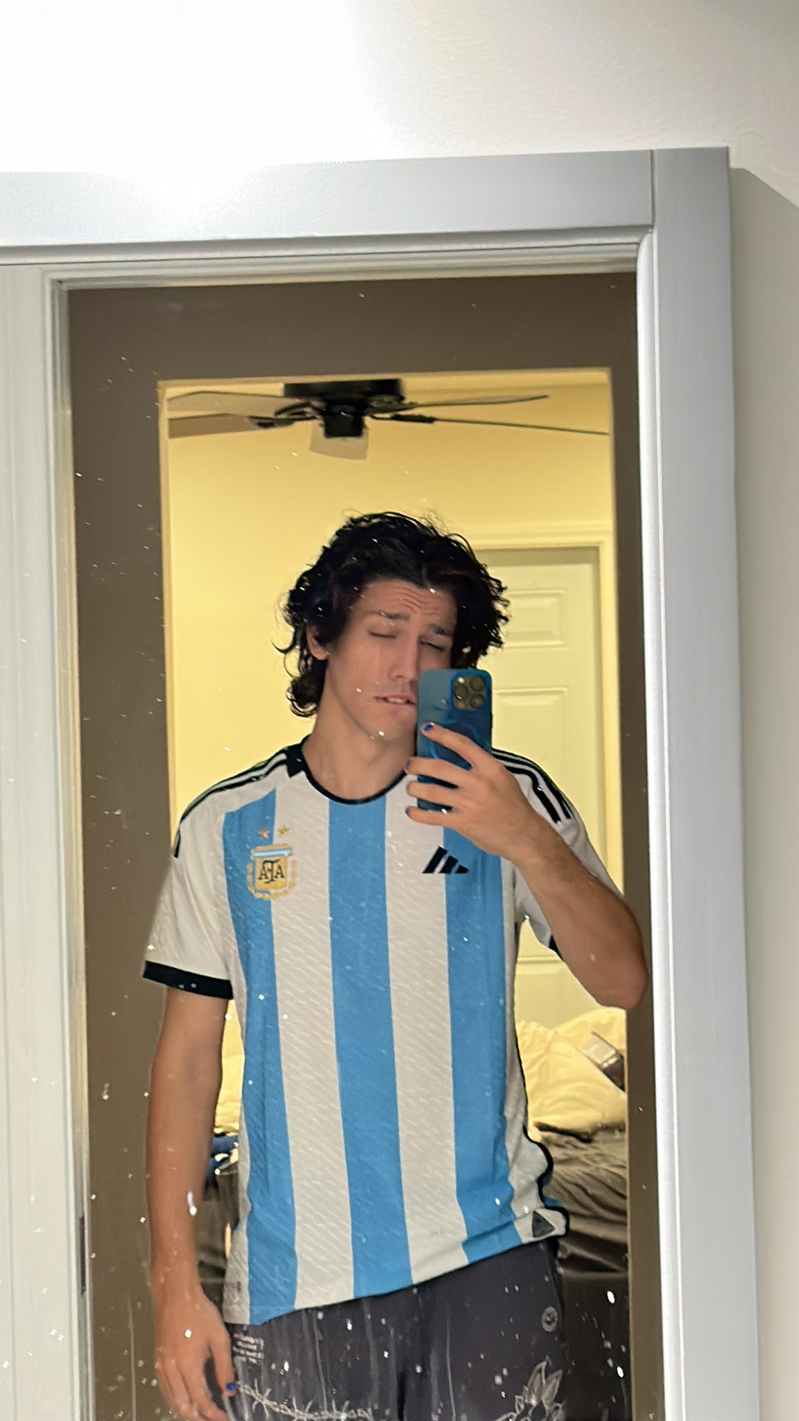 nichlmao on Twitter: “Messi or Ronaldo? https://t.co/kT19H95HTI” / Twitter